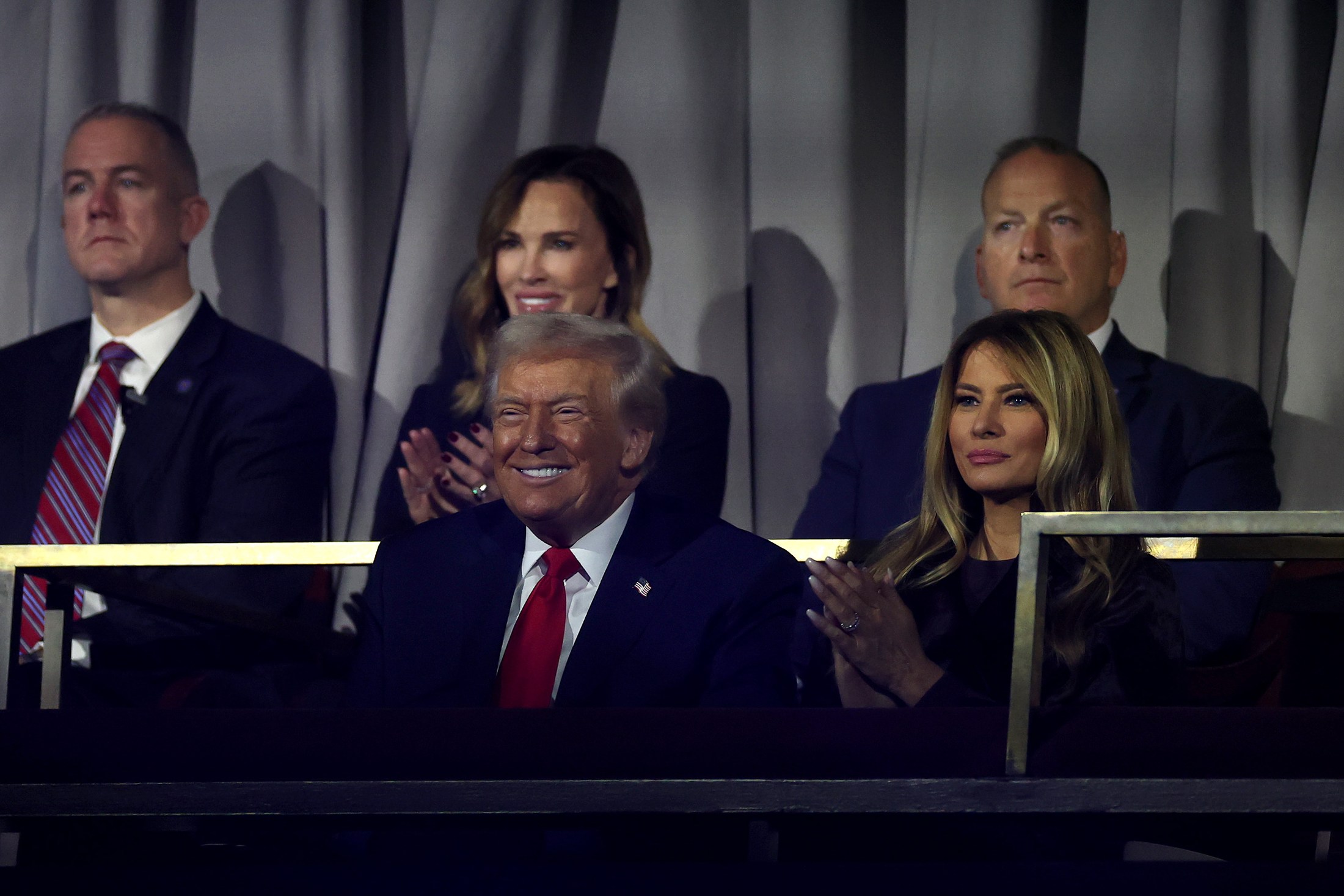 Trump acompanha sorteio da Copa do Mundo e cita Pelé