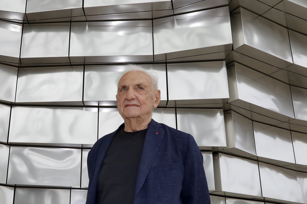 Morre Frank O. Gehry, arquiteto de renome mundial, aos 96 anos
