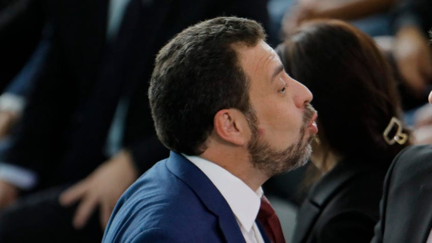 Boulos ironiza Flávio Bolsonaro: "Vamos derrotar o filho em 26"