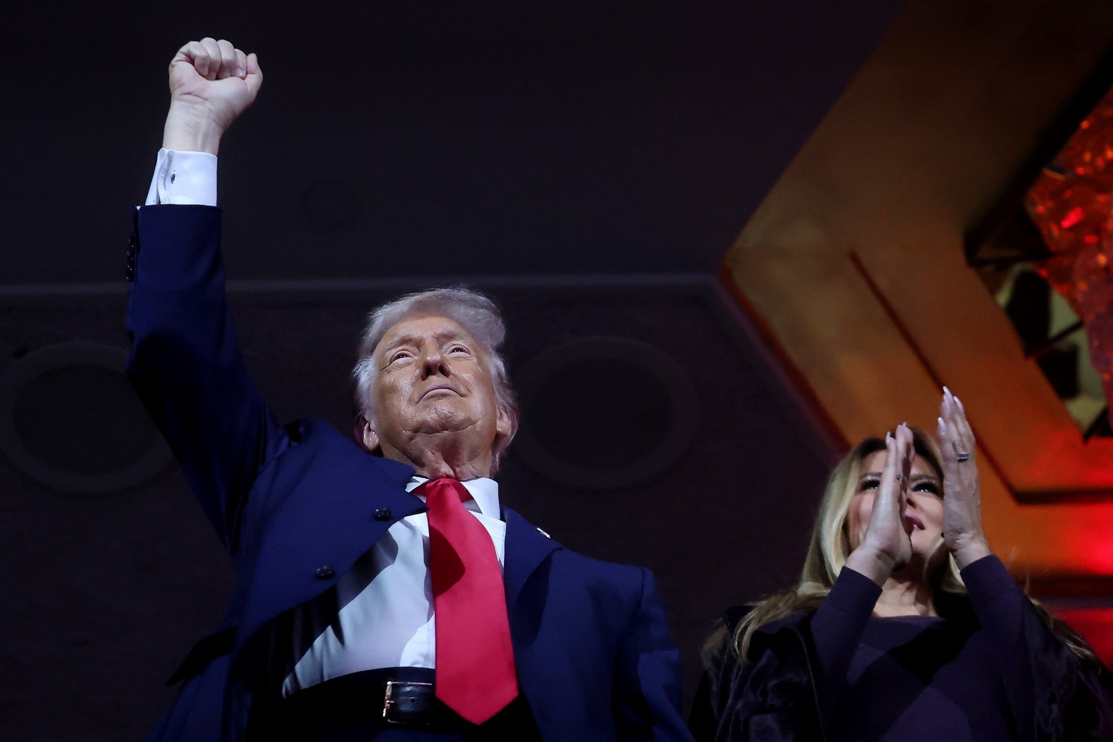 Mesmo sem Nobel, Trump continua saga em busca do título de pacificador