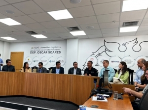 Vereadora Michelly Alencar prestigia posse da nova diretoria Fenasp