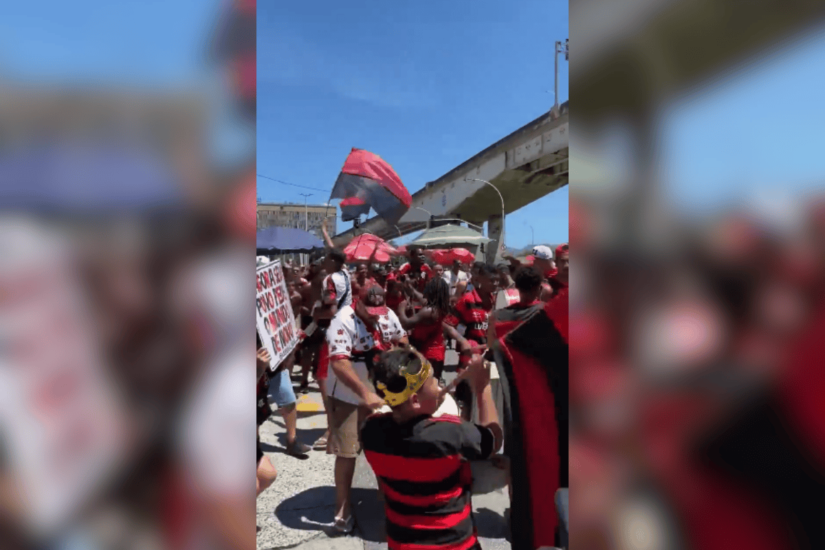 Intercontinental: delegação do Flamengo é festejada antes de viagem