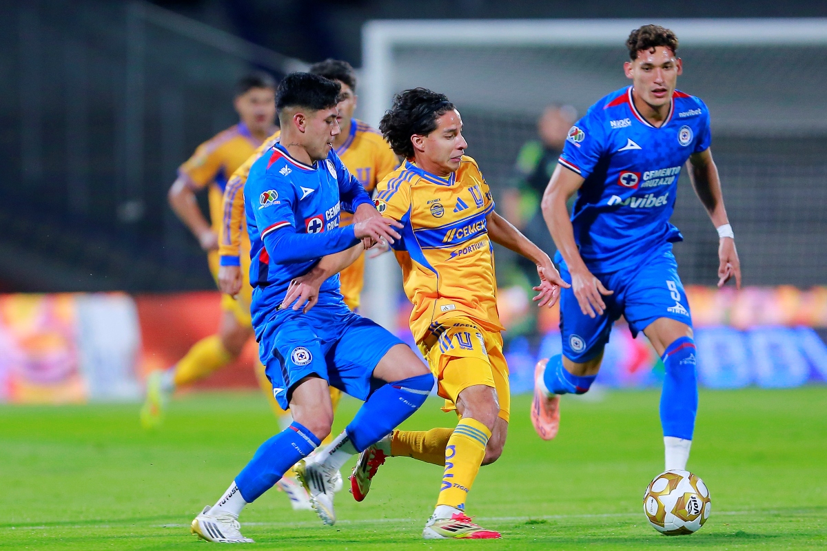 Cruz Azul encara semifinal do Mexicano antes de enfrentar Flamengo