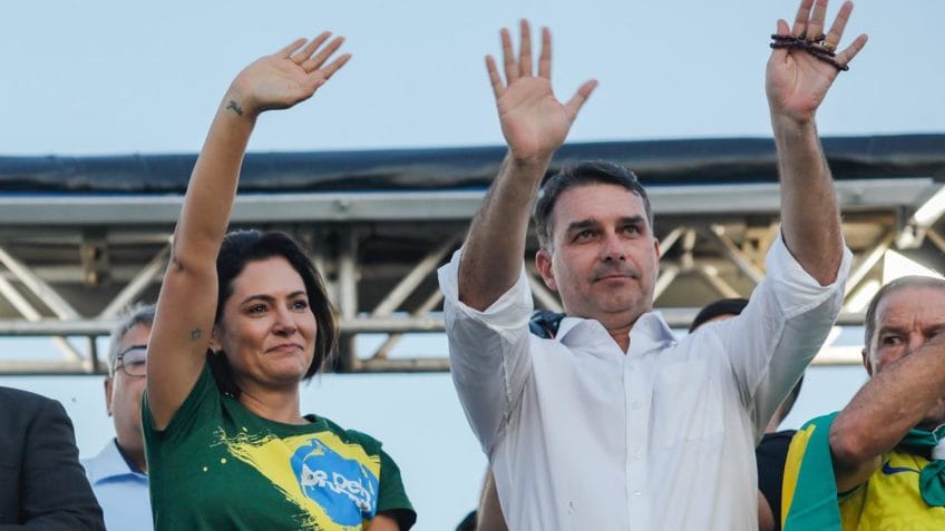 Datafolha: 8% querem Bolsonaro apoiando Flávio; 22%, Michelle