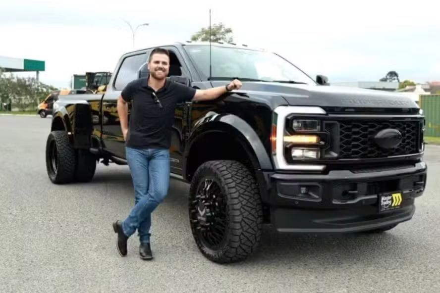 Zé Neto compra picape Ford F-450 Platinum por R$ 1,5 milhão, a primeira do Brasil; vídeo