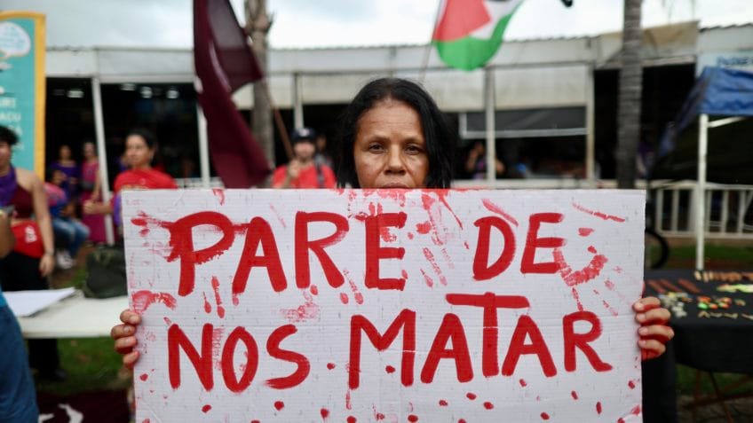 Pelo menos 21 capitais tiveram atos contra o feminicídio neste domingo