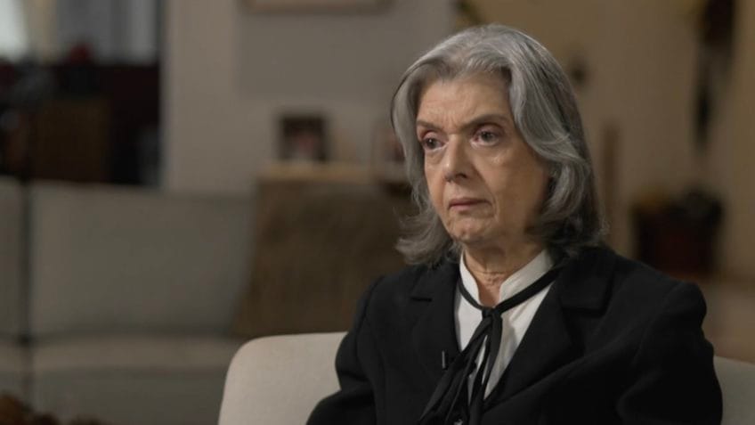 Cármen Lúcia defende rede nacional contra violência à mulher