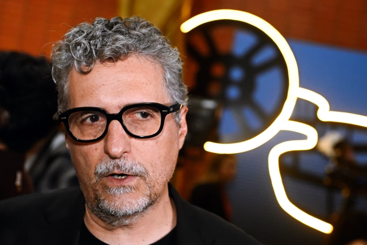 Kleber Mendonça Filho celebra recorde brasileiro no Globo de Ouro