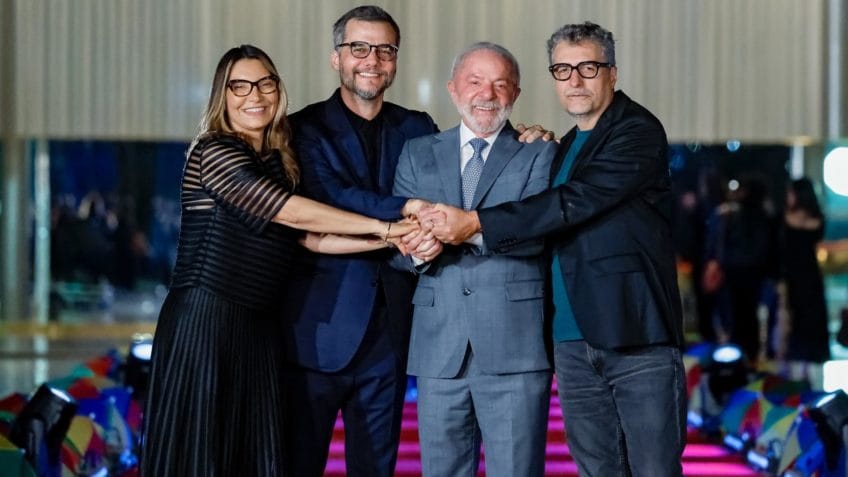 Janja celebra indicações de “O Agente Secreto” ao Globo de Ouro