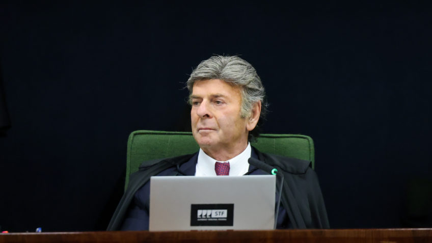 Moraes nega pedido de Filipe Martins para ter Fux em julgamento