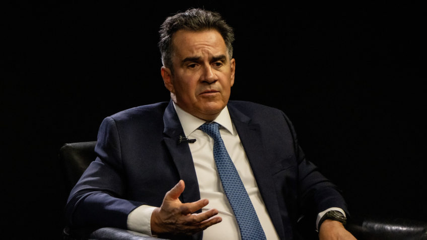 Ciro Nogueira questiona viabilidade de Flavio Bolsonaro em 2026