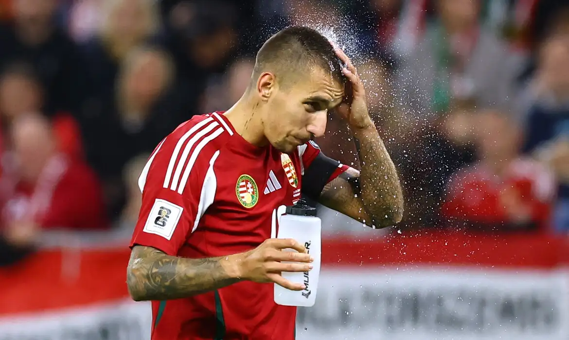 Jogos da Copa do Mundo terão pausas obrigatórias para hidratação