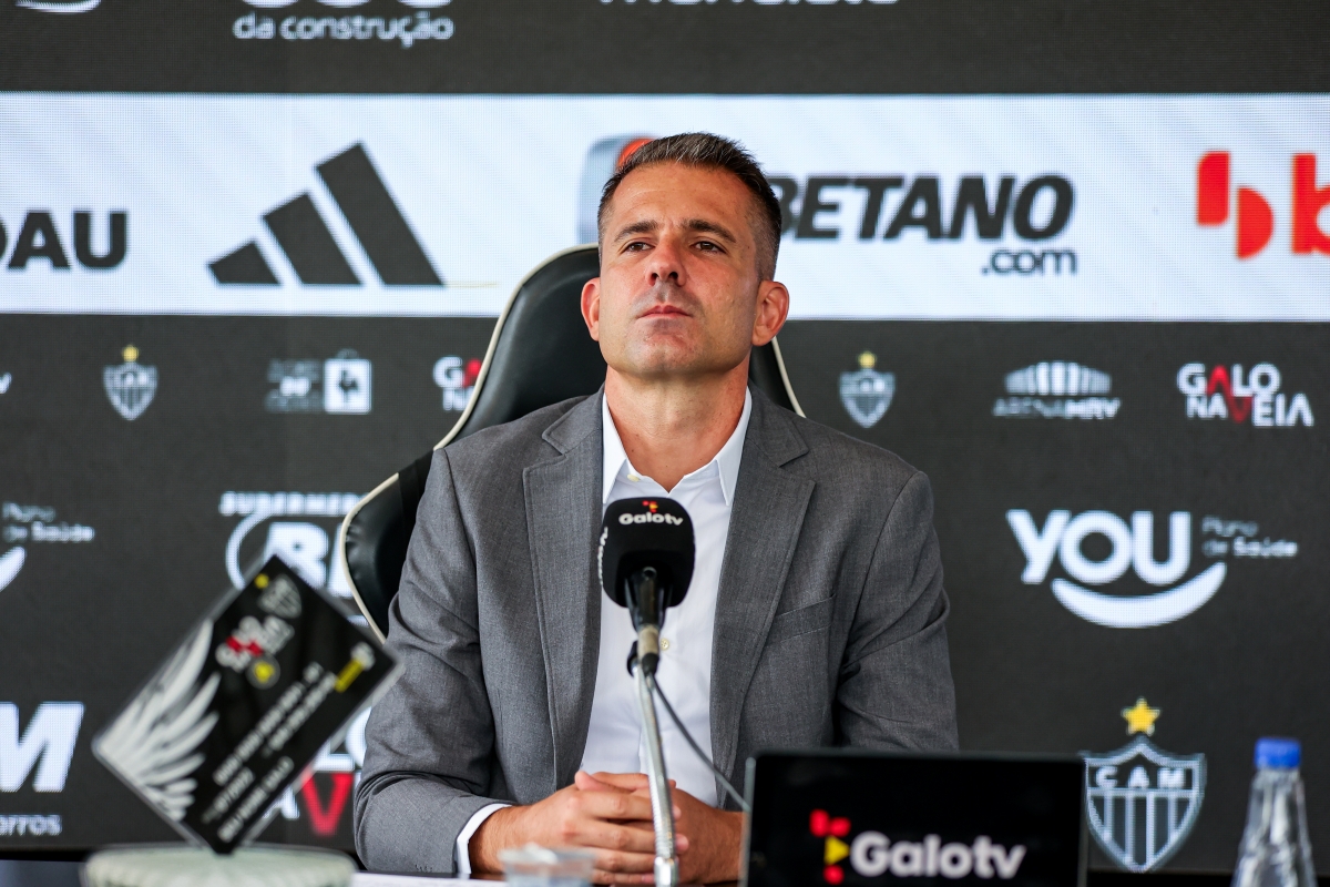 Atlético-MG anuncia desligamento do ex-goleiro Victor como diretor