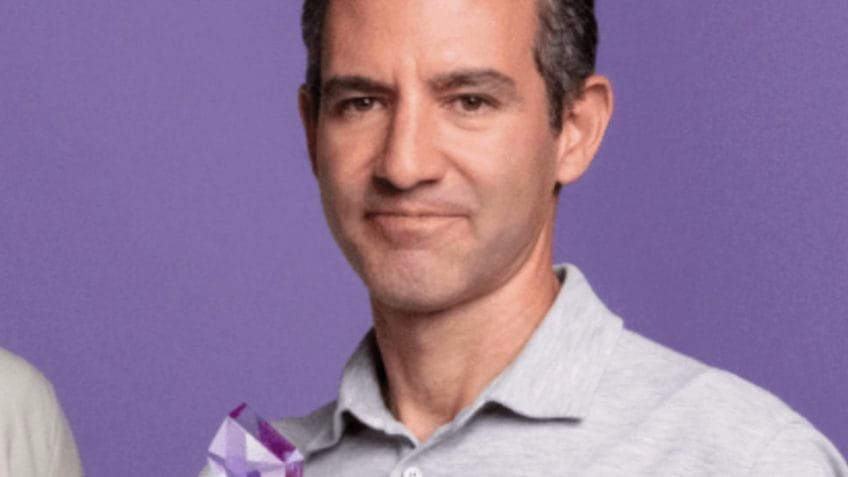 CEO do Nubank cogita compra de banco para ter licença bancária