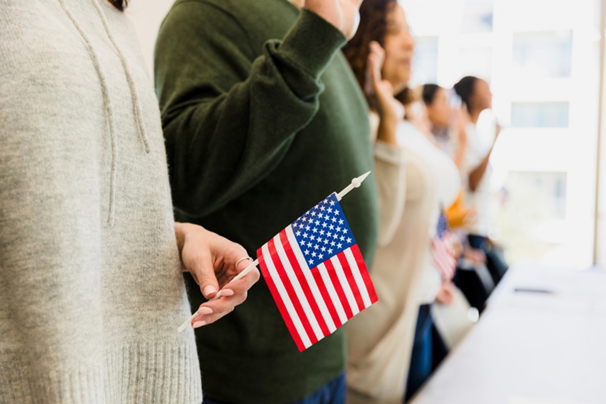 Vagas em aberto nos EUA aumentam em outubro e ficam acima do esperado