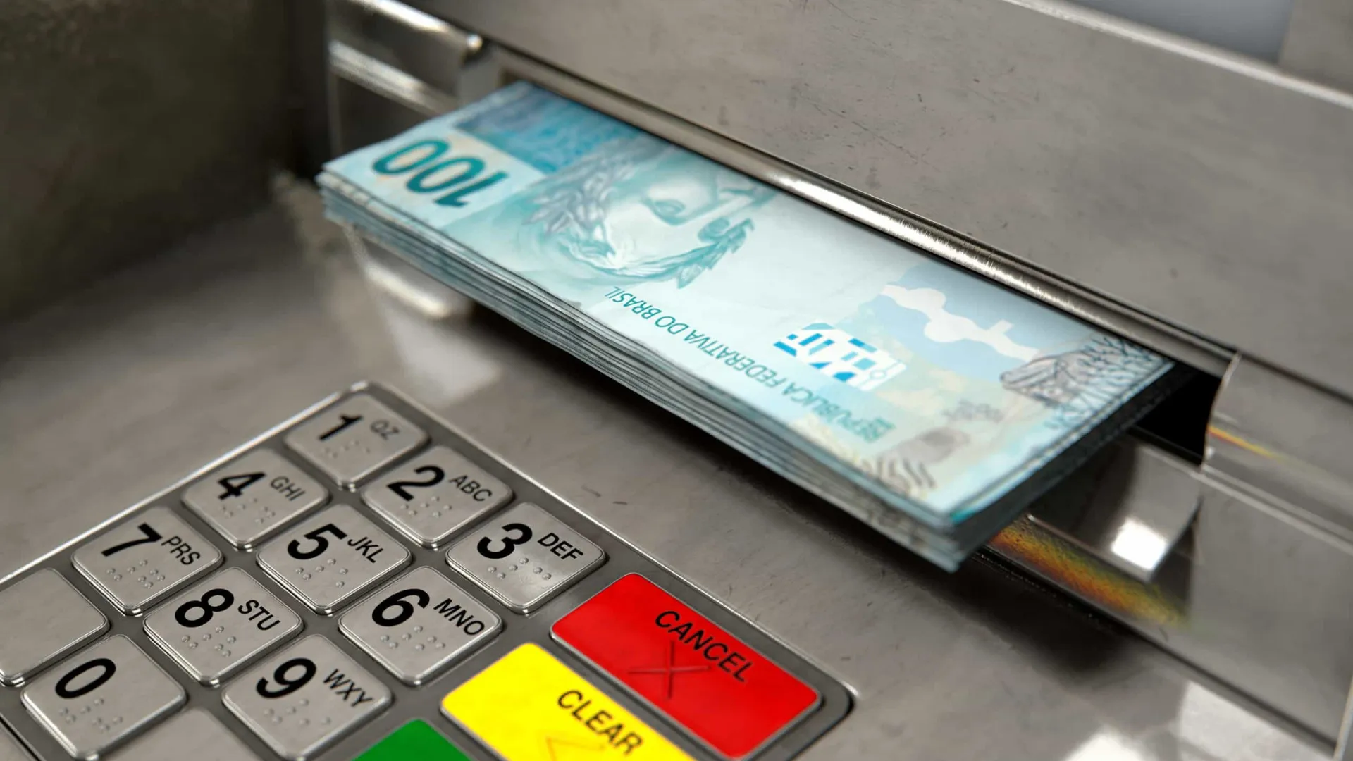 Quase 11 mil aposentados e pensionistas ganham mais do que teto, com custo é de R$ 4 bi, diz pesquisa