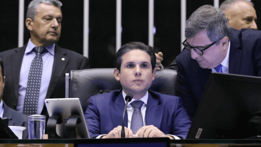 Motta diz que ato de Glauber Braga foi "ataque ao Legislativo"