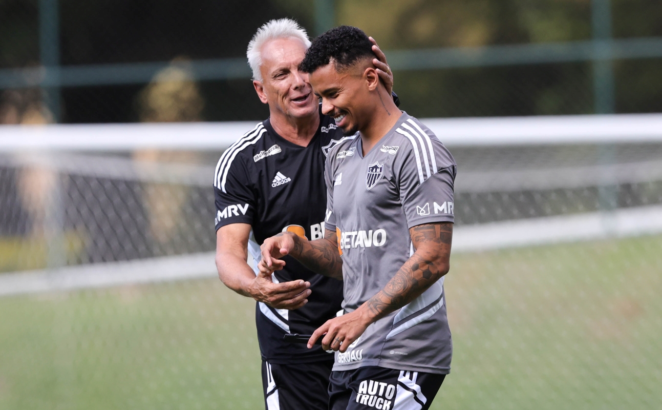 Atlético-MG demite ídolo do clube e outros três profissionais. Confira