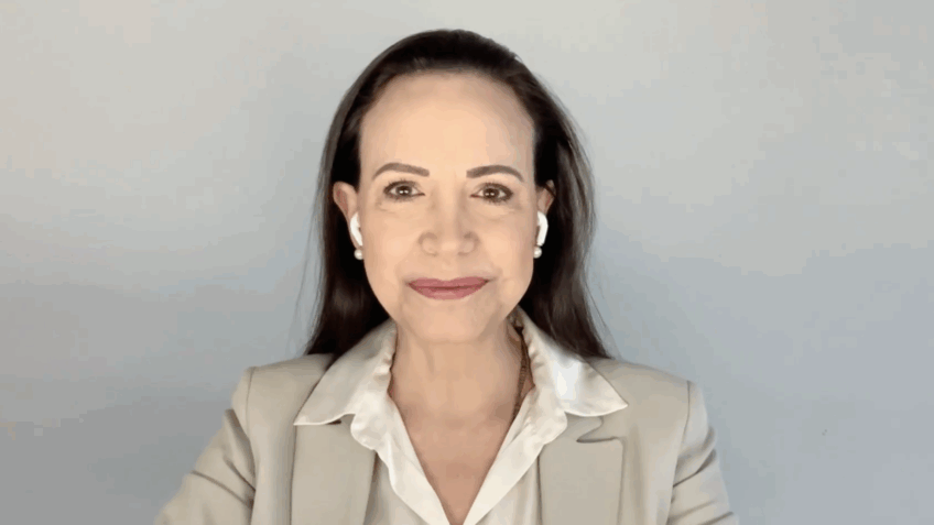 Nobel da Paz María Corina deixa Venezuela rumo a Oslo