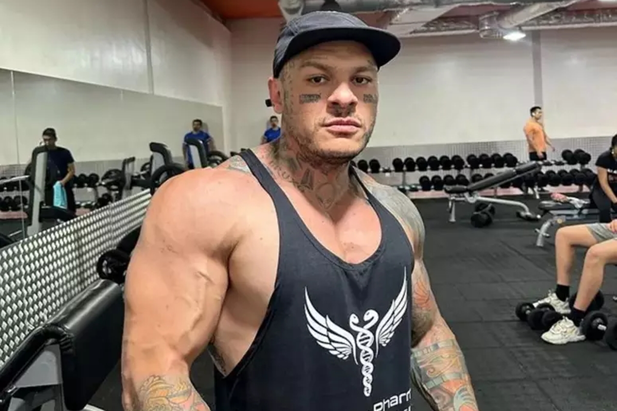 Toguro choca ao mostrar antes e depois após perder músculos