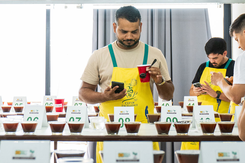 Café especial: leilão do Cup of Excellence tem receita total de R$ 1,8 milhão