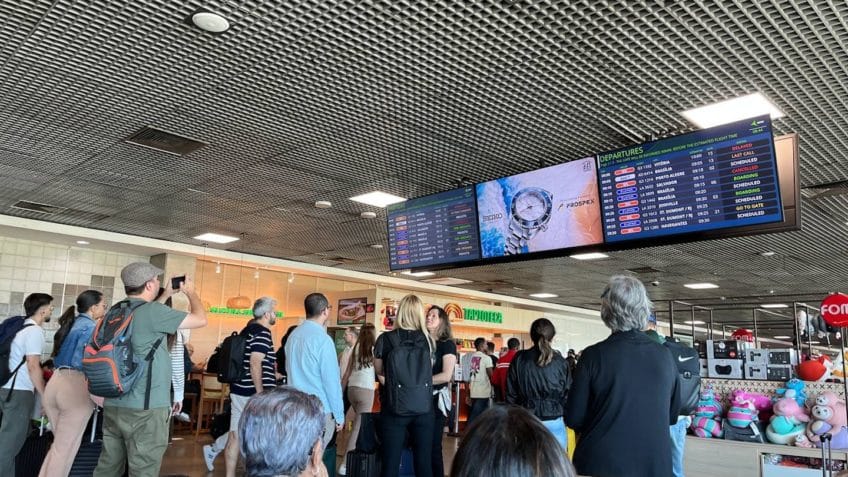 Congonhas estende operação após suspensão de voos em São Paulo