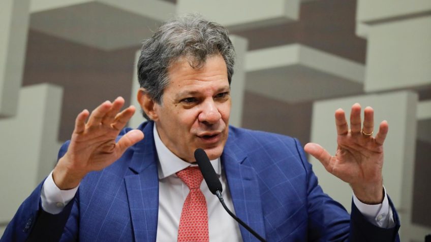 “Clima político” atrasou indicações ao BC, diz Haddad