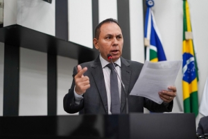 “Em 11 meses, gestão Abílio diminuiu o caos em que Cuiabá se encontrava em janeiro”, diz Dilemário