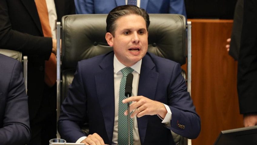 Motta diz que tentou negociar com Glauber e nega ter cortado sinal