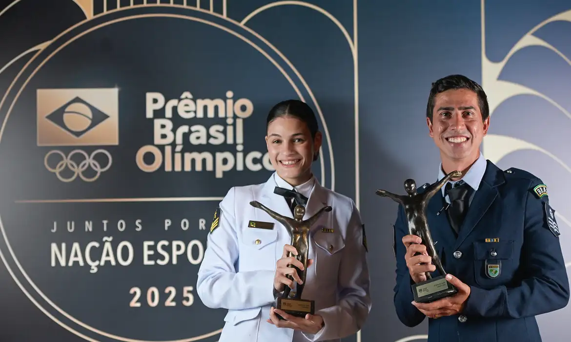 Caio Bonfim e Maria Clara Pacheco vencem Prêmio Brasil Olímpico