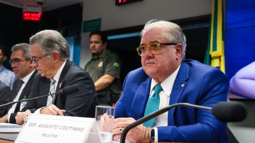 Relator do PL dos trabalhadores de app diz que pode mudar taxa mínima