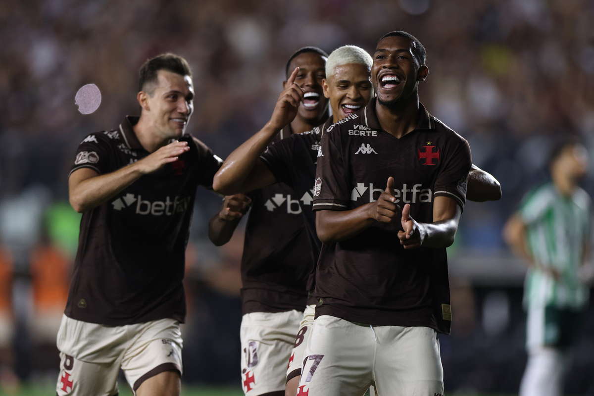 “Oi, boa noite”: Vasco renova com Rayan até 2028. Veja detalhes