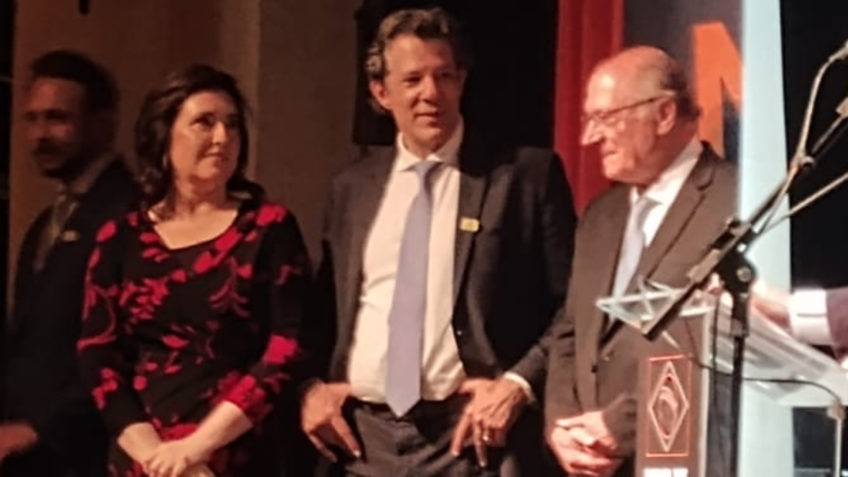 Economia do país "deu certo", diz Haddad