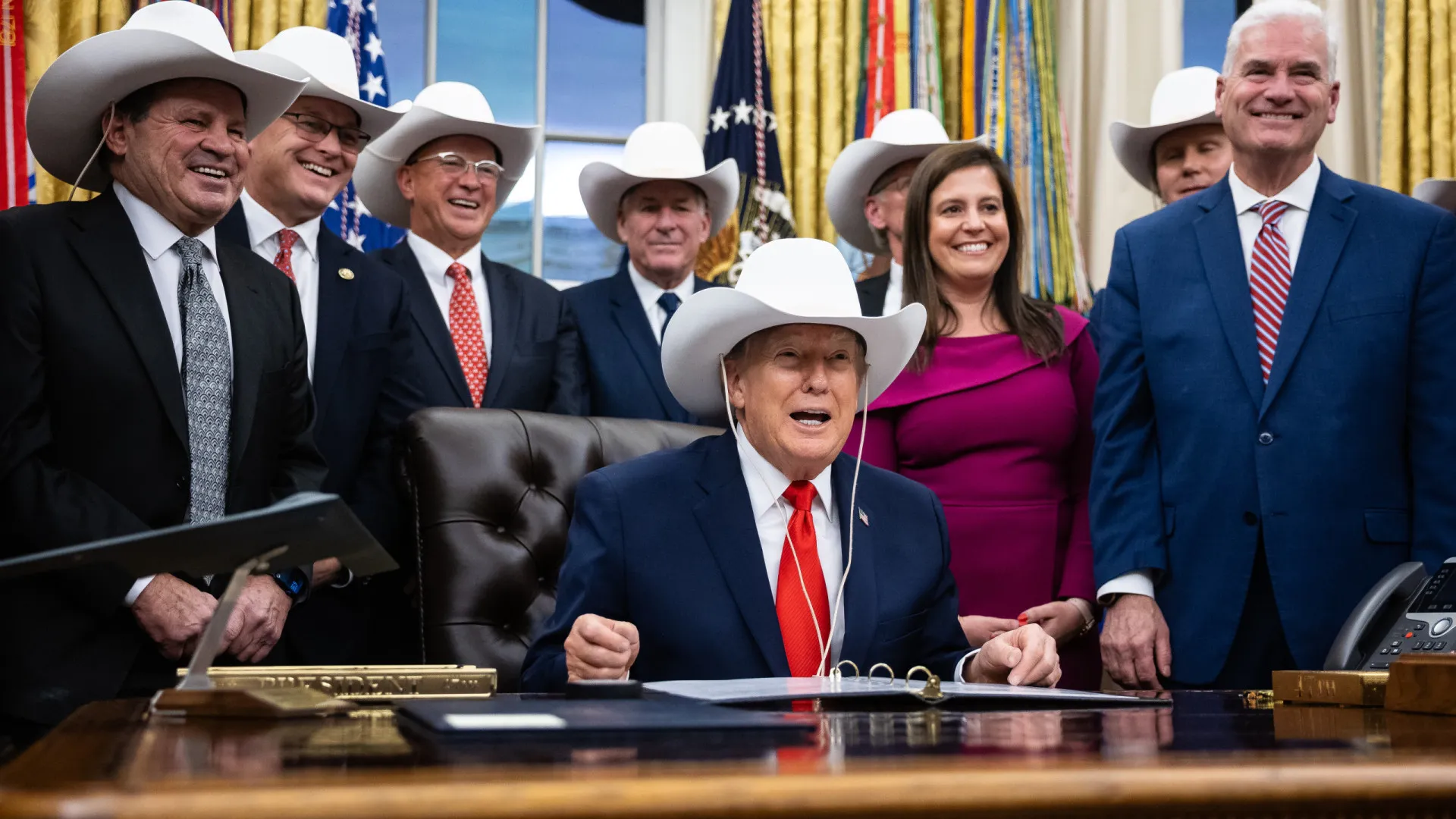 Trump volta a sugerir ataques terrestres na Venezuela: "É mais fácil"