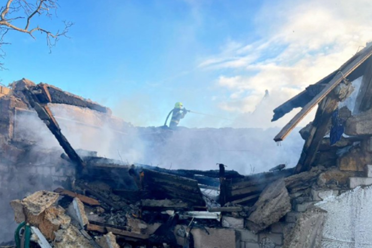 Drones matam 2 na Rússia; ataque à rede de energia afeta a Ucrânia