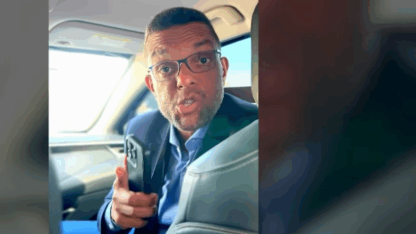 Conservador, deputado Otoni de Paula faz mais críticas aos Bolsonaros