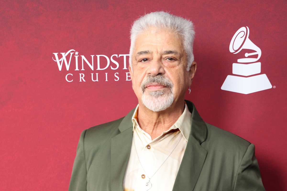 Lulu Santos desabafa sobre doença autoimune: “Perdi o uso das mãos”