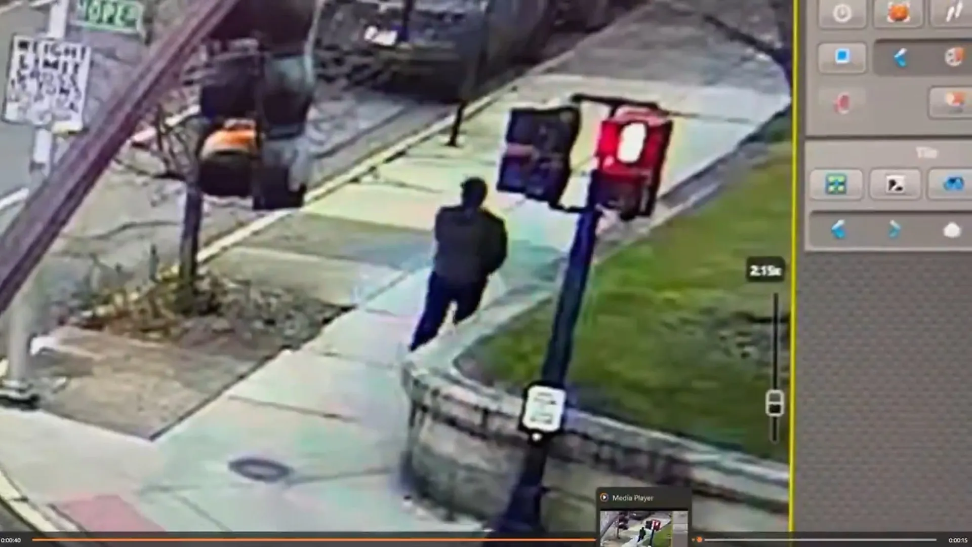 Polícia divulga vídeo de suspeito de tiroteio na Universidade de Brown