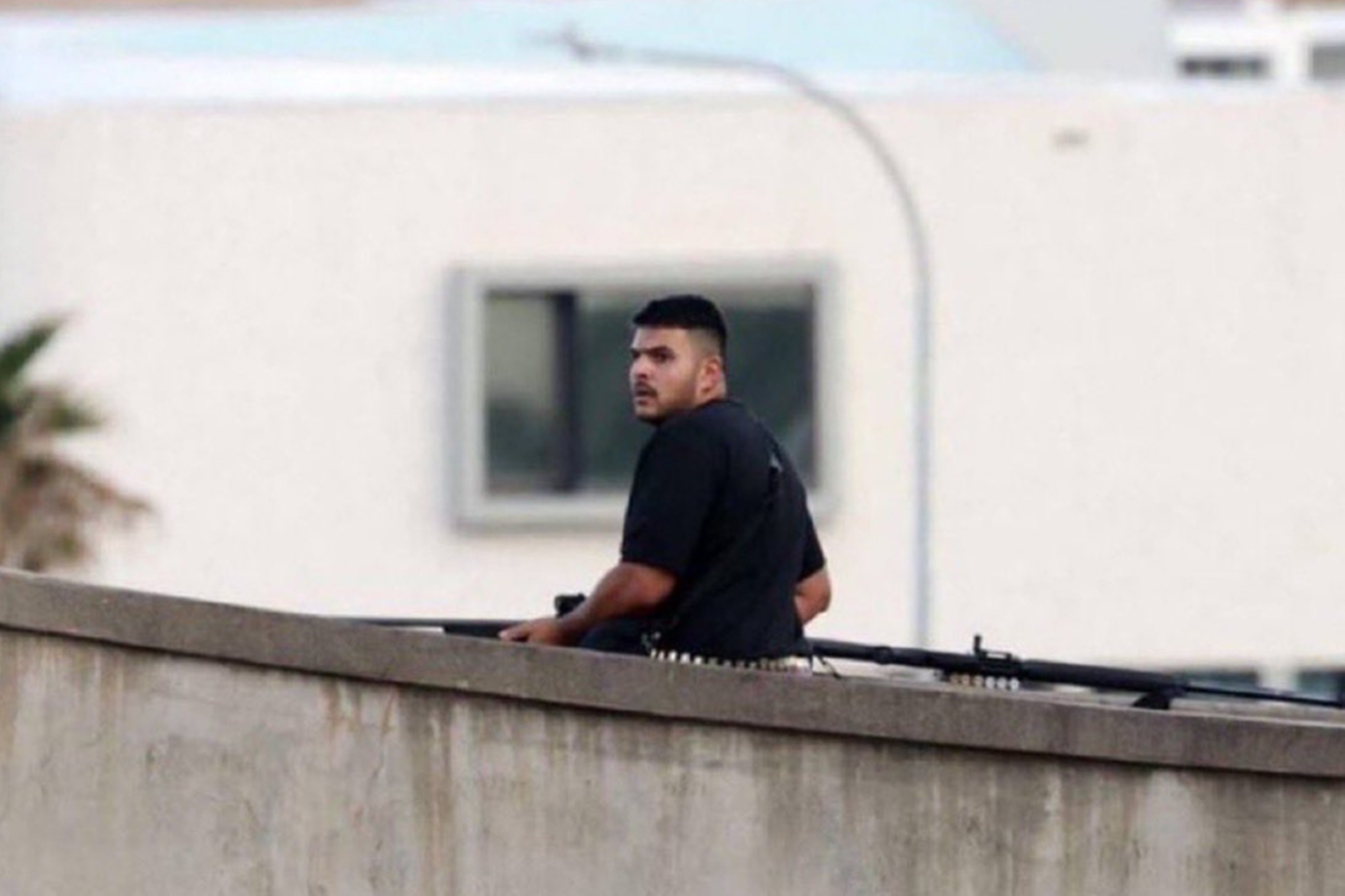 Um dos suspeitos de tiroteio que matou 12 na Austrália é identificado