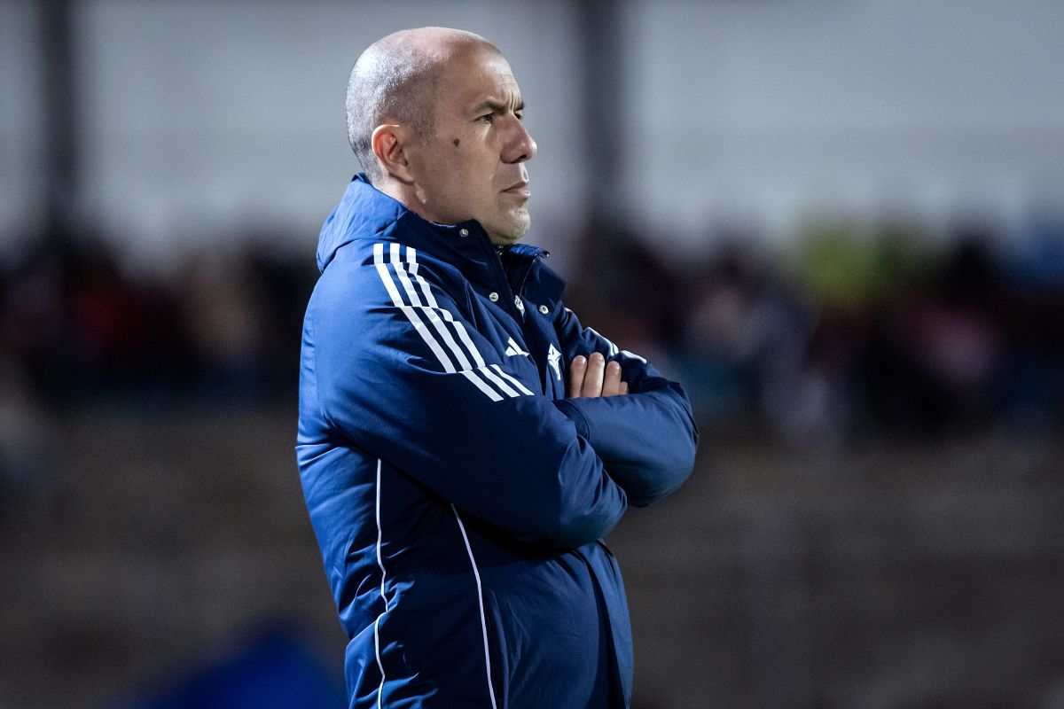 Cruzeiro anuncia saída do técnico Leonardo Jardim após eliminação