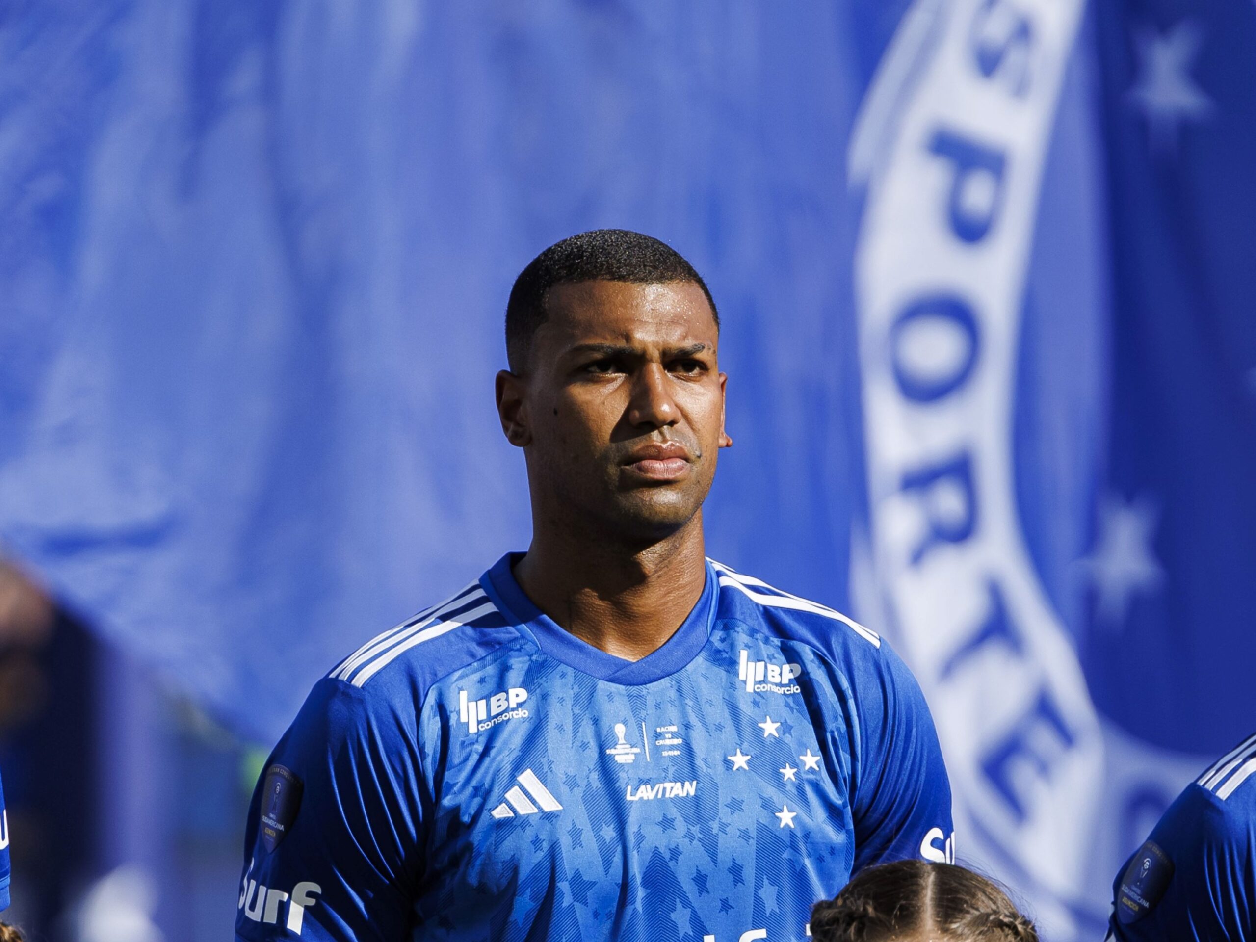 Vilão da Sul-Americana antagoniza mais uma decisão com o Cruzeiro