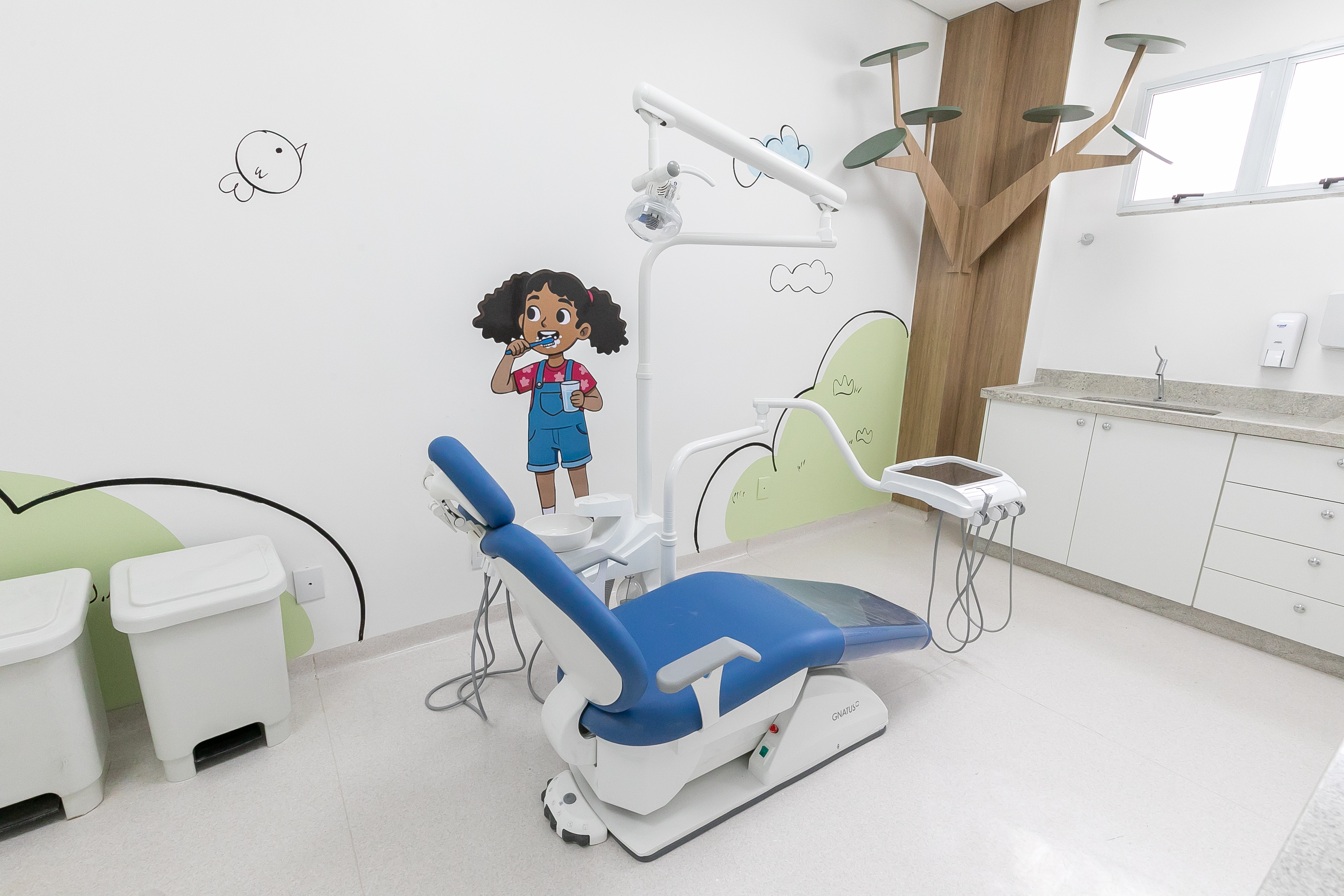 Prefeitura de Cuiabá reforça estrutura do CMI com chegada insumos odontológicos