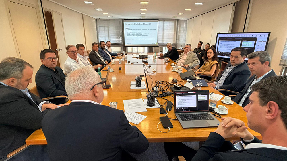 Cecafé: conselheiros e associados aprovam ações e relatório financeiro de 2025