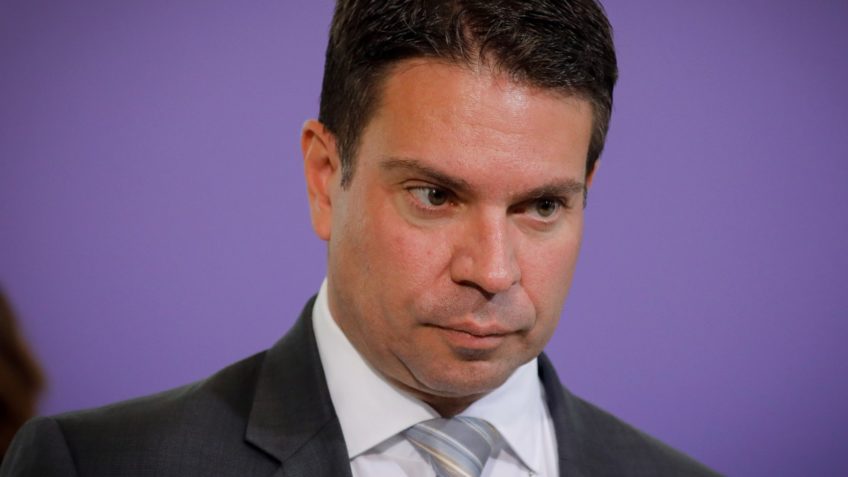 Moraes determina extradição de Ramagem, que está foragido nos EUA