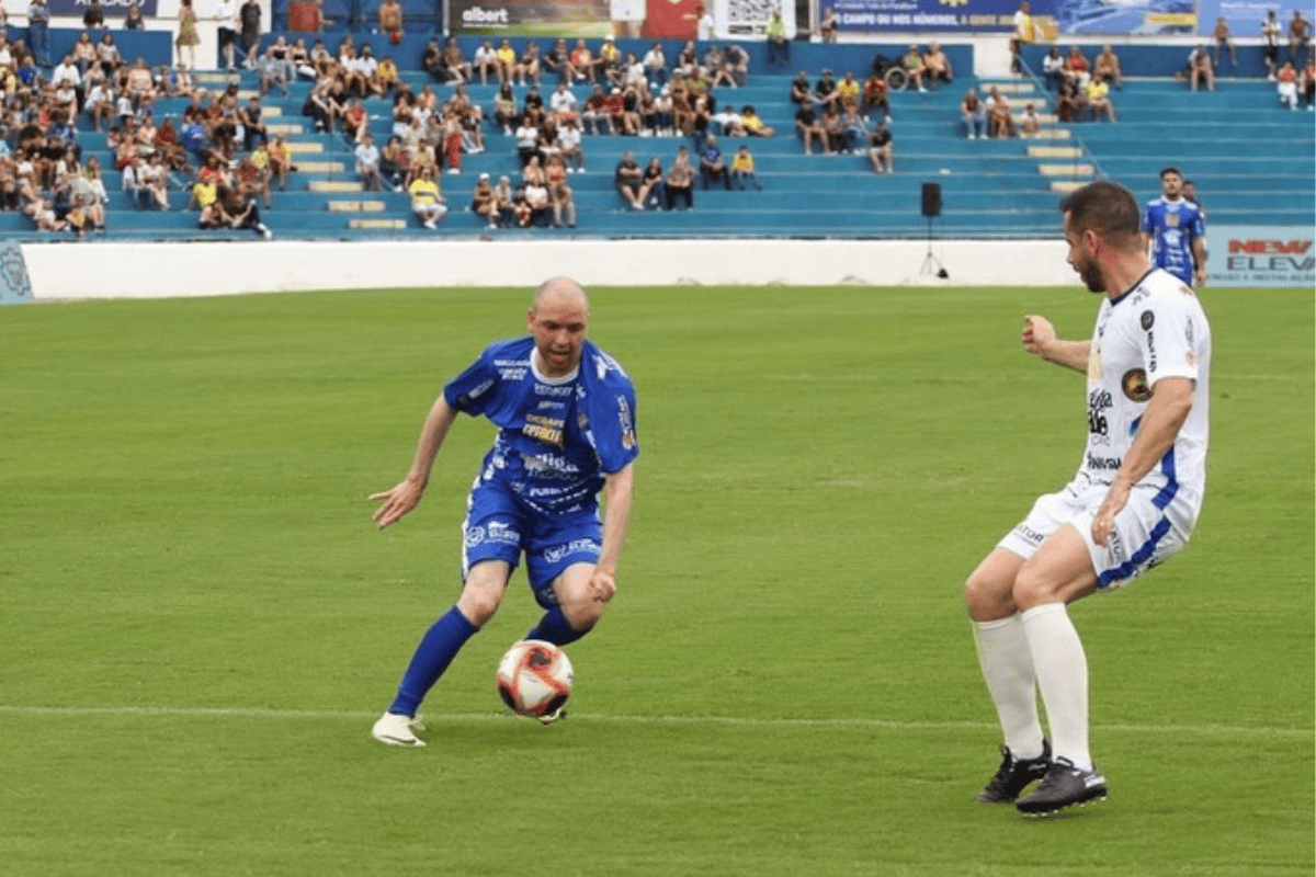 Frei Gilson anota golaço em partida solidária no interior de São Paulo