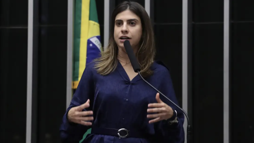Novo aciona Conselho de Ética contra Camila Jara