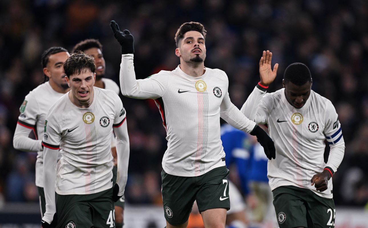 Chelsea vence Cardiff City e vai à semifinal da Copa da Liga Inglesa