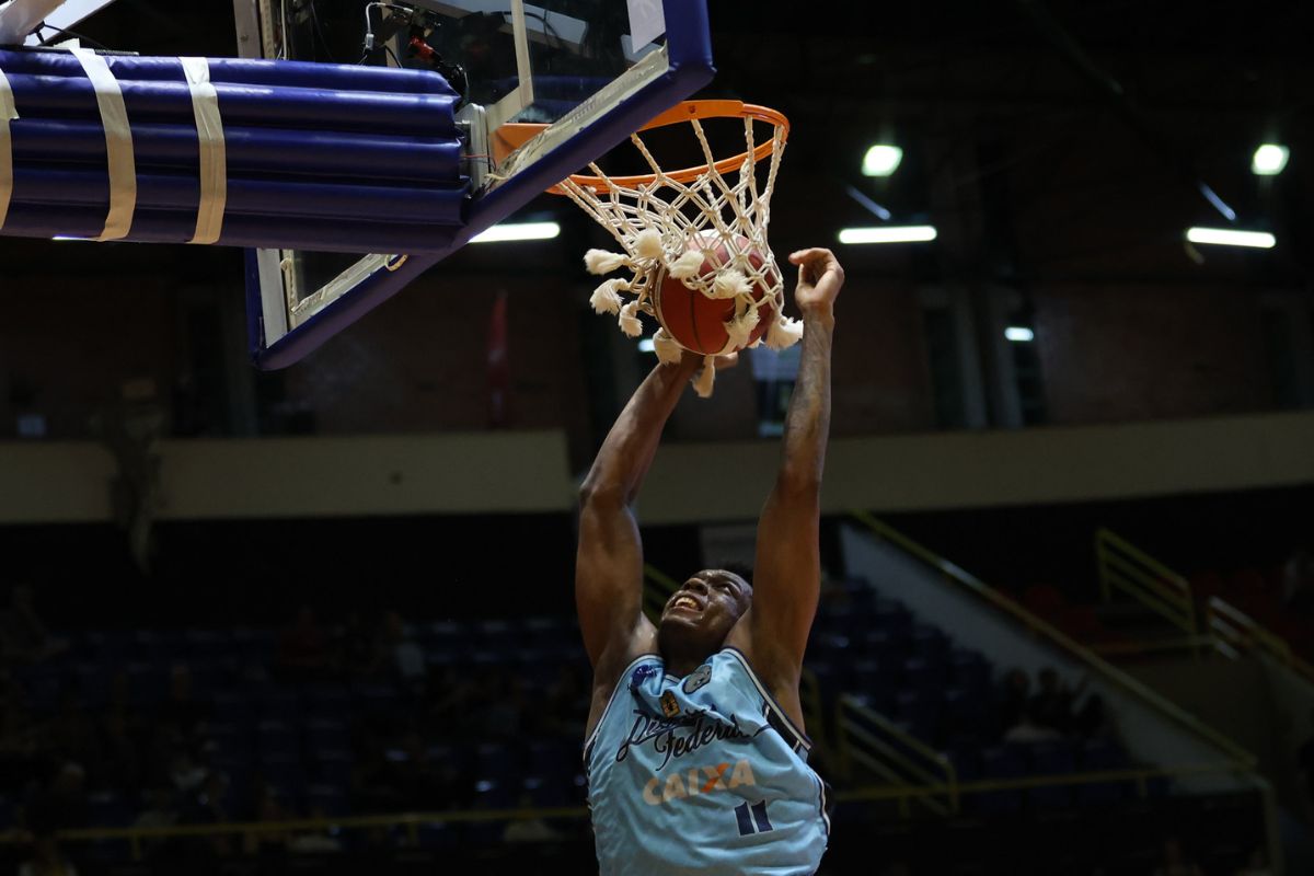 Brasília Basquete derrota Mogi por 68 x 57 e volta a vencer no NBB