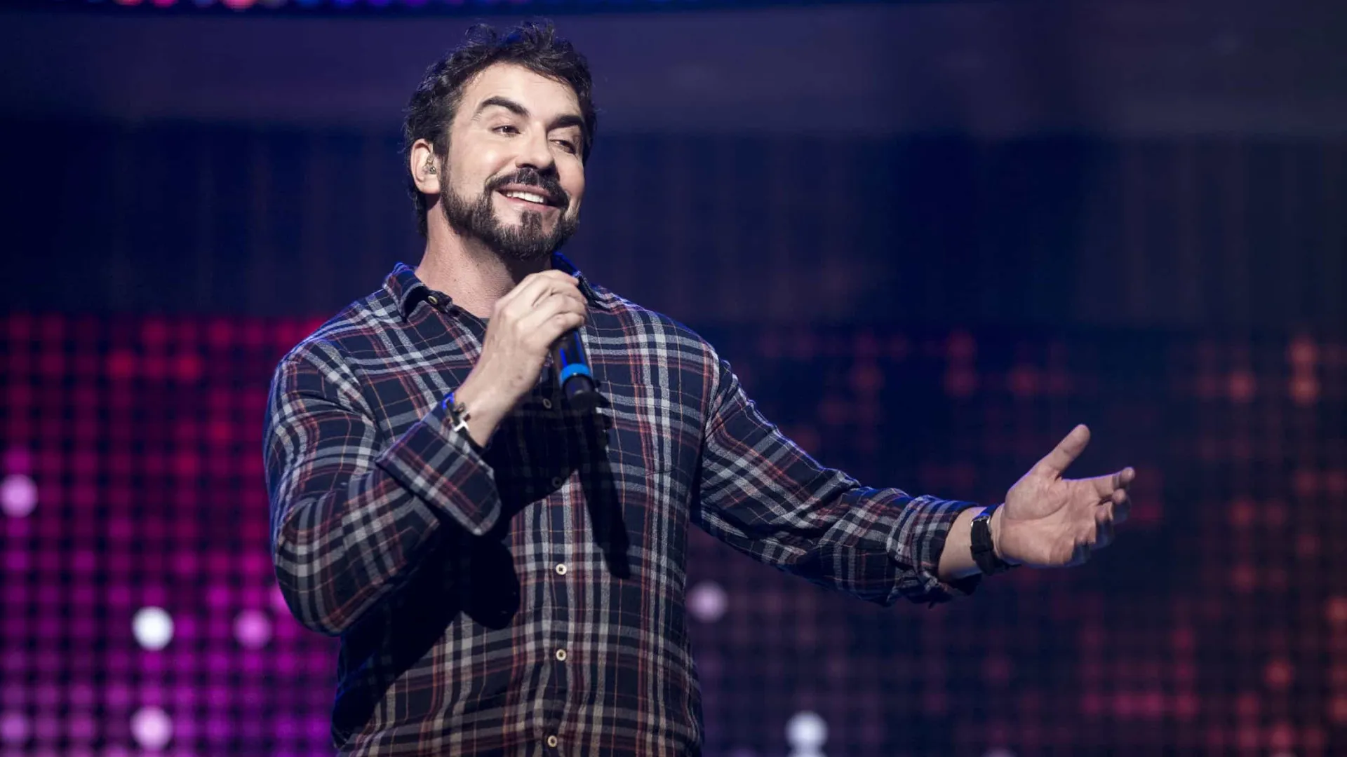 'Dizem que sou uma vergonha para a Igreja', desabafa Padre Fábio de Melo