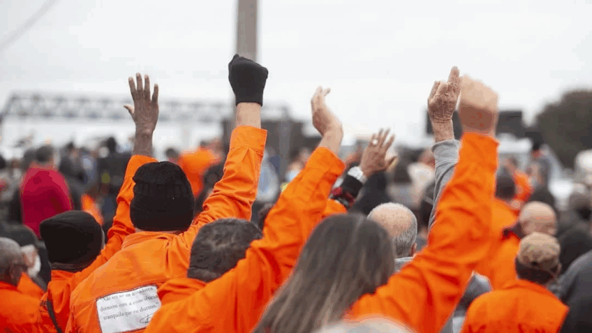 Greve paralisa 100% das plataformas da Bacia de Campos, diz sindicato
